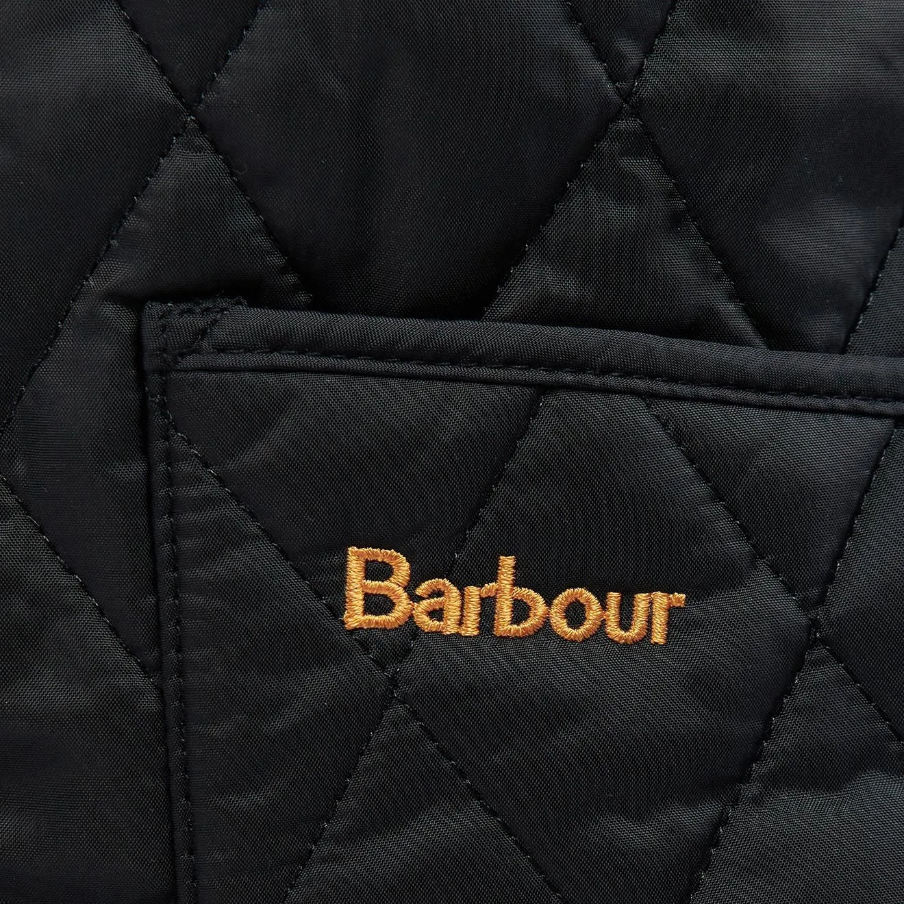 Exclusive Barbour Womens Annandale Quilted Jacket Black  Last Chance!