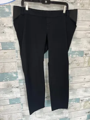 Luxury Feel Old Navy maternity bottoms  Going Fast!
